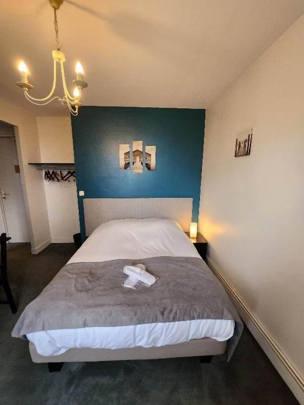 Logis Auberge Des Aulnettes Hérouville-Saint-Clair Eksteriør bilde